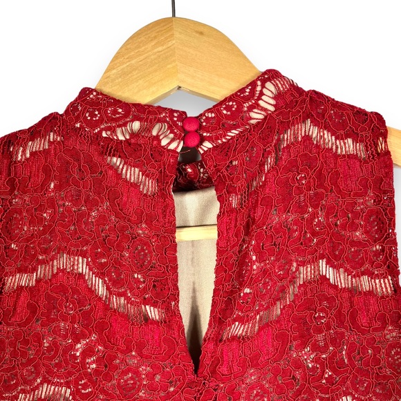 Love Fire Lace High Mock Neck Keyhole Neck Sleeveless Top, Dark Red, Size Small - Picture 7 of 9